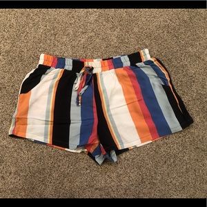 NWT Francesca’s Stripe Shorts Medium